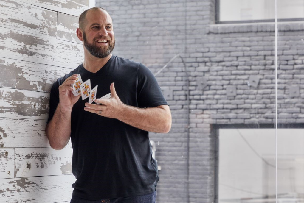 Employee engagement speaker and magician, Jon Dorenbos.