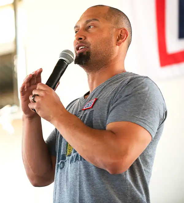Shane Victorino Speaking at the 2019 USO Tour