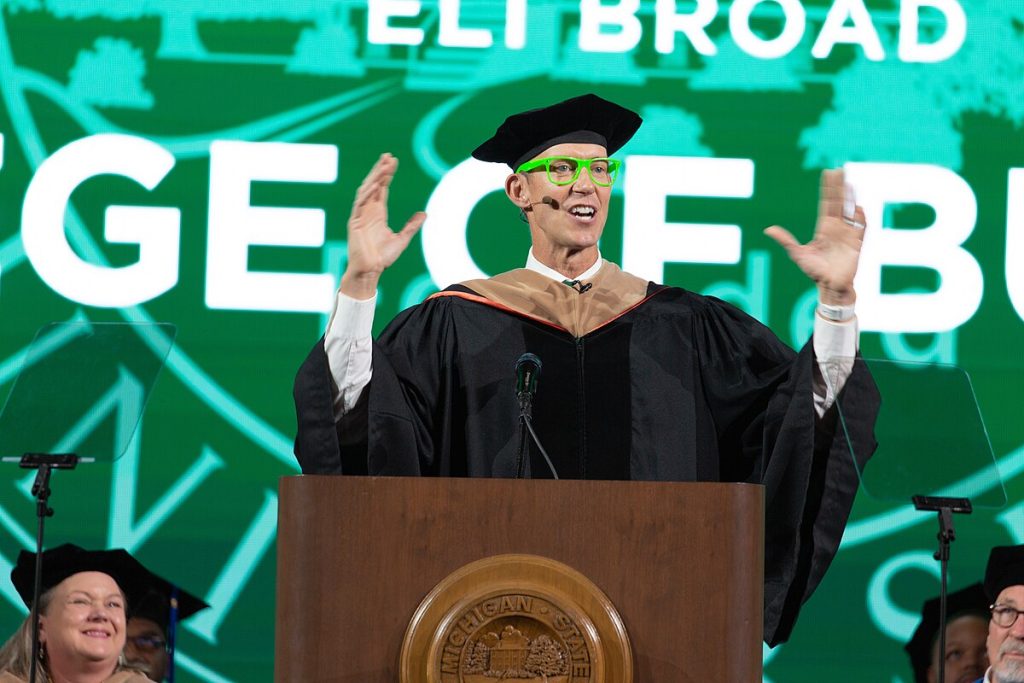 Erik Qualman delivering Commencement Speech