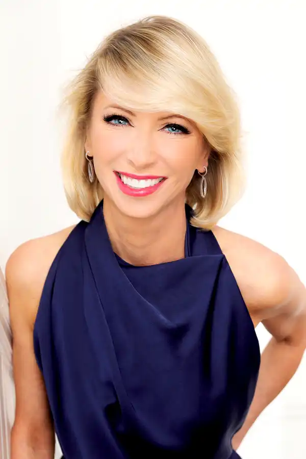 Amy Cuddy Headshot