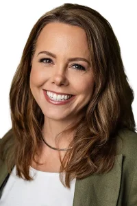 Angela Gill Nelms Headshot