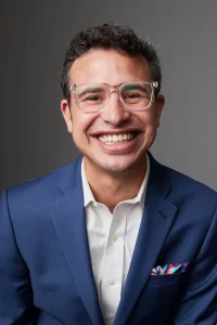 Smiley Poswolsky Headshot