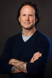 Aaron Ross Headshot